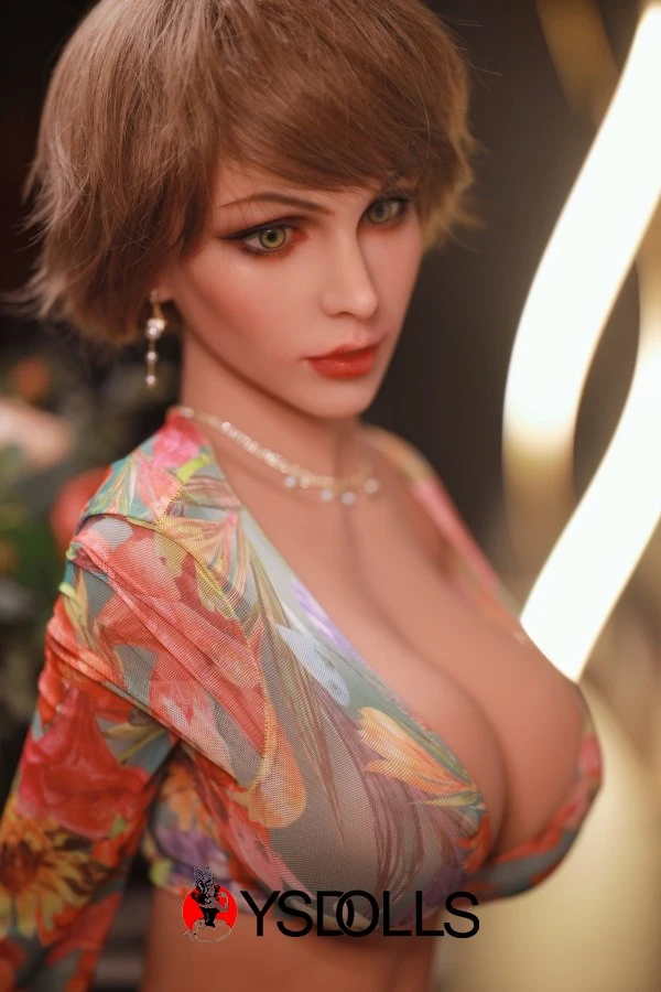 Amelia Fire Sexpuppe