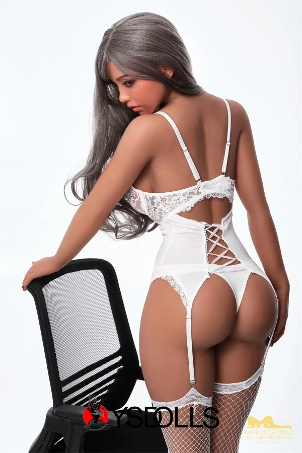 Irontech Malia 164cm Liebespuppe Lebensecht