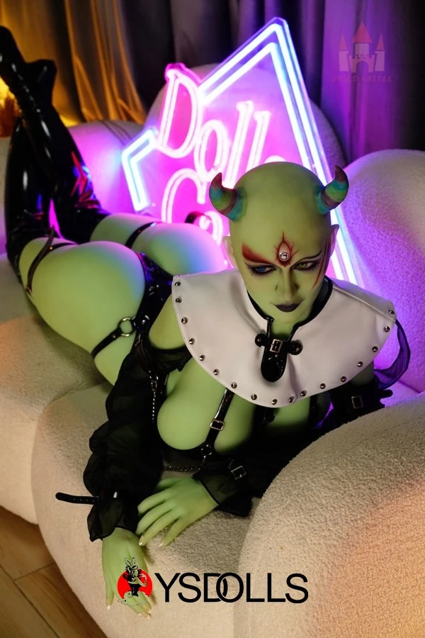 DollsCastle Sex Puppe