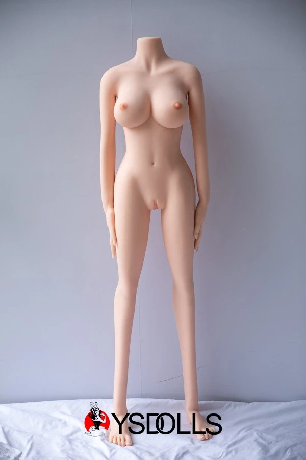 Jarliet Modell Sexpuppen